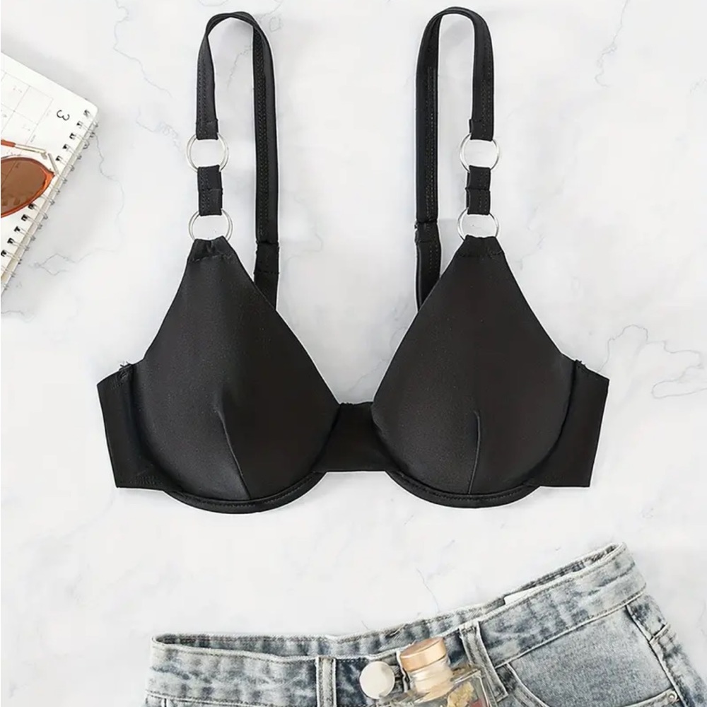🏝️ Black w/Silver Rings Bikini Top, Back Buckle Underwire Swimming